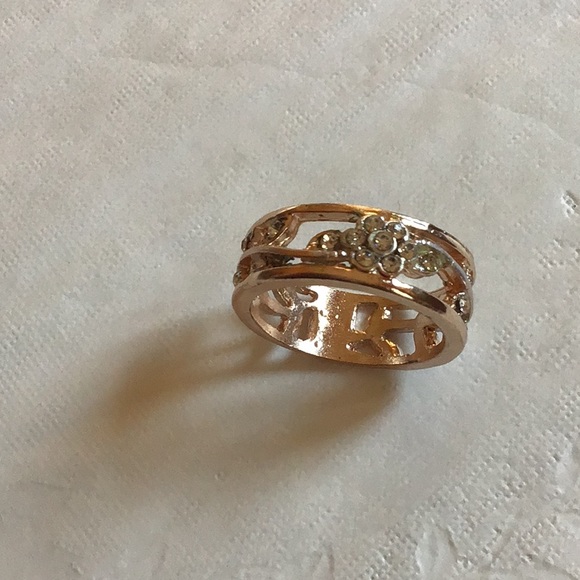 🌺 ROSE GOLD Sapphire Band Ring - Picture 3 of 5